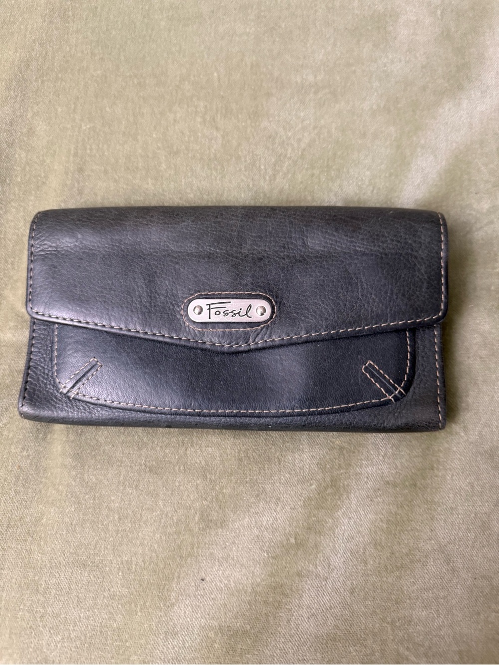 Fossil Olivia trifold wallet black with front flap OSP